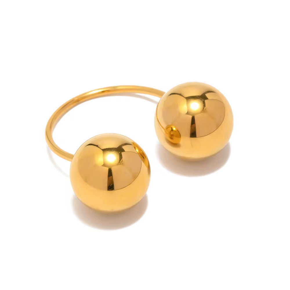 Spheres gold adjustable ring