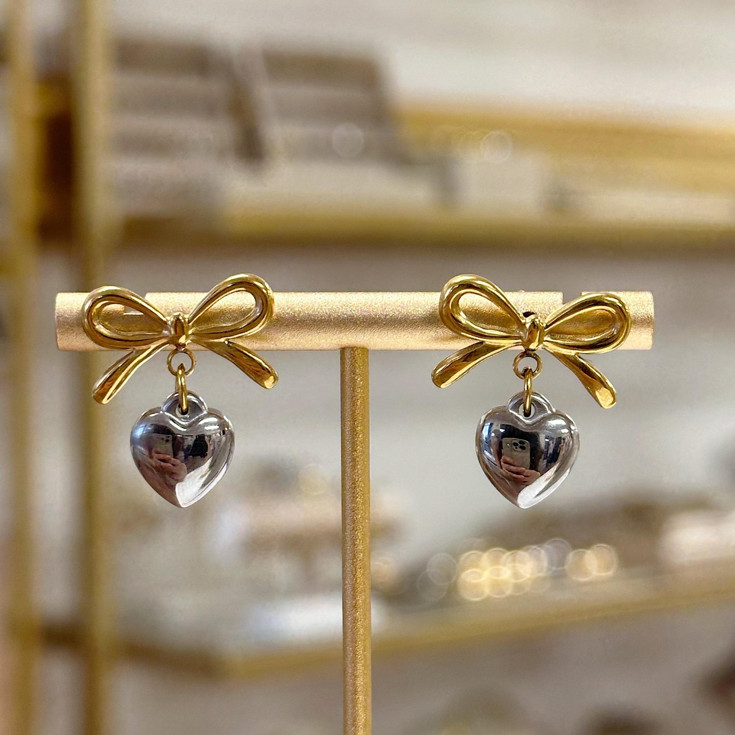 Loved bi-color Bow Earrings