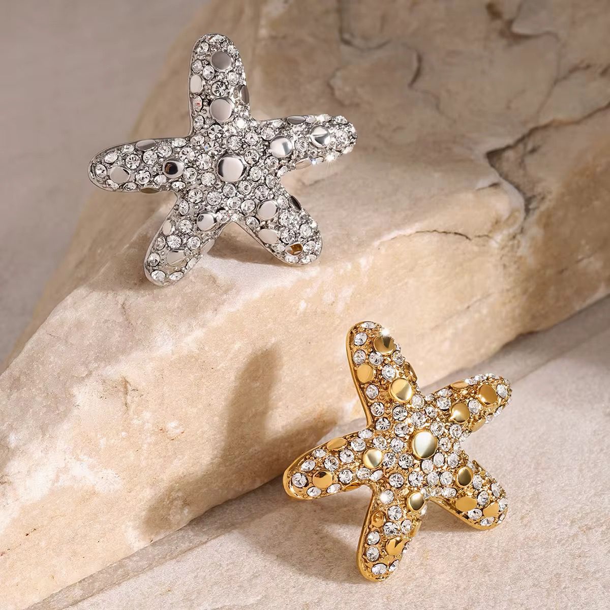 Litzy star zirconia ring