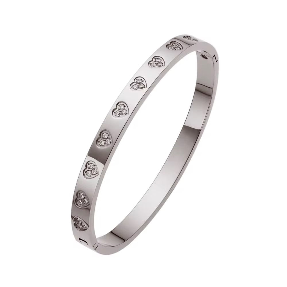 Zirconia hearts design bangles