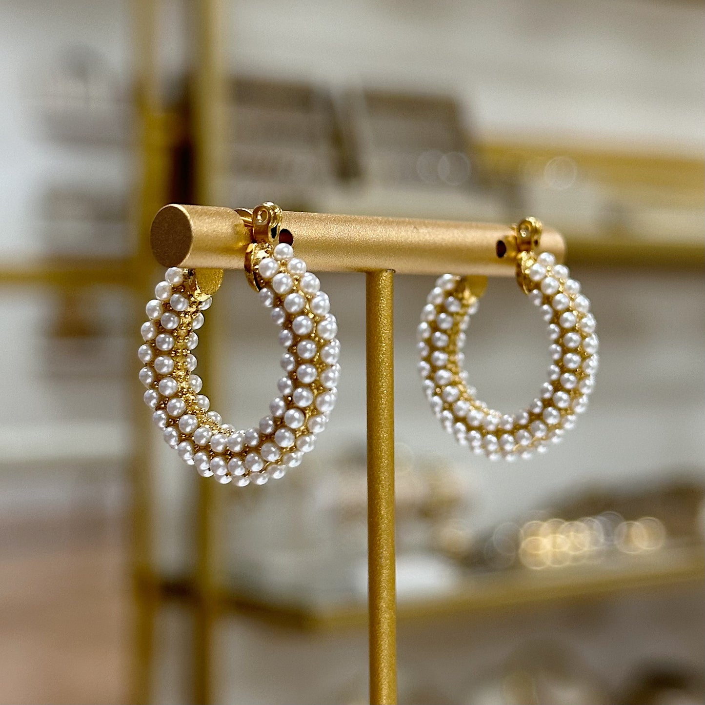 Frida Pearl Earrings