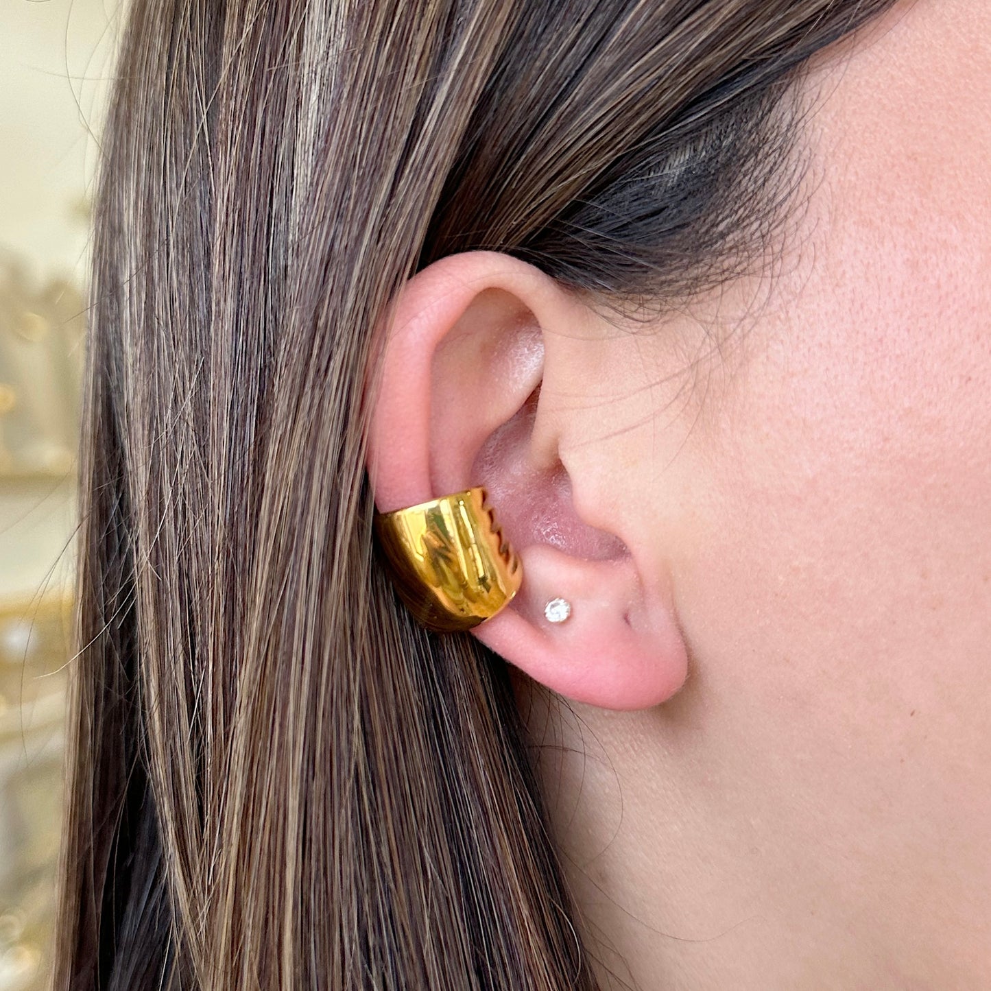 Bri Silver or Gold Earcuff