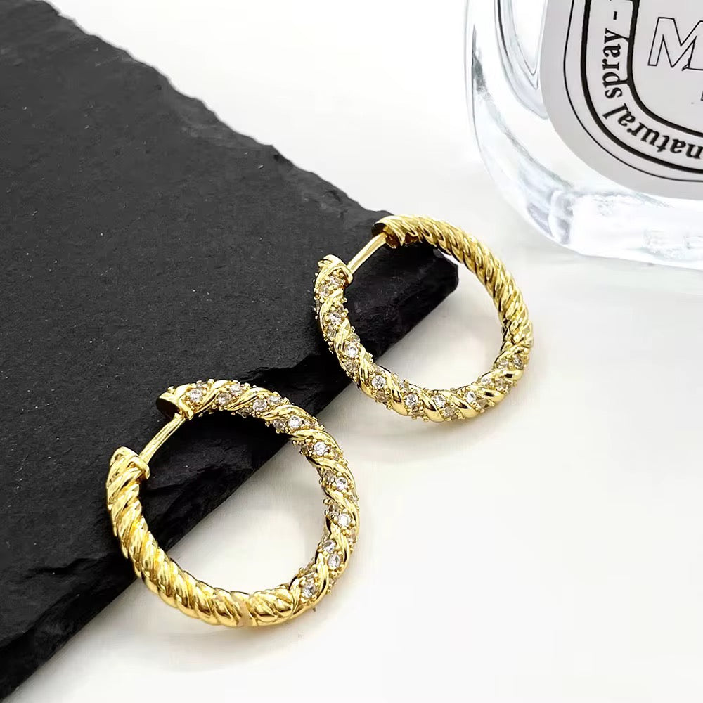 Maya hoops