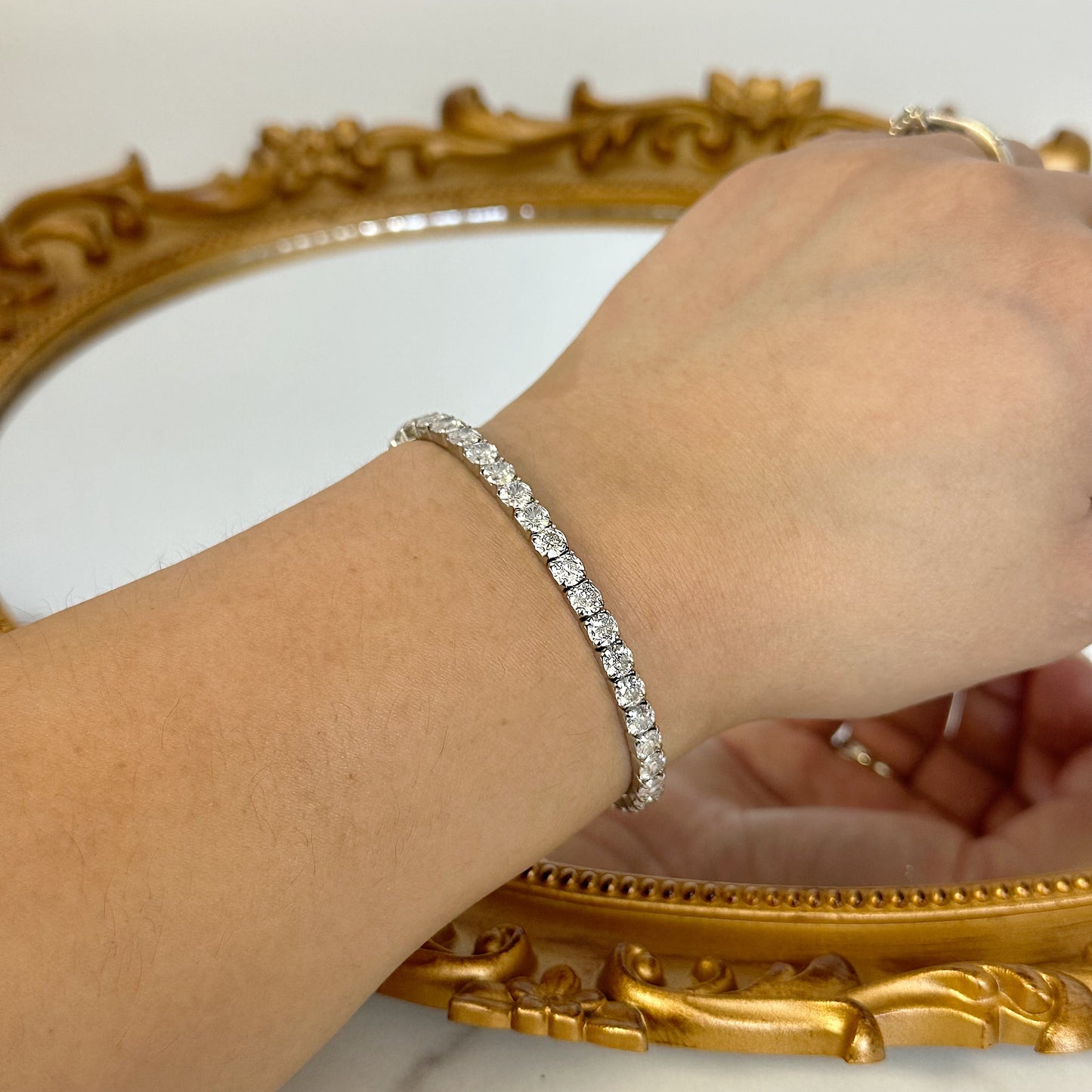 Tennis bracelet