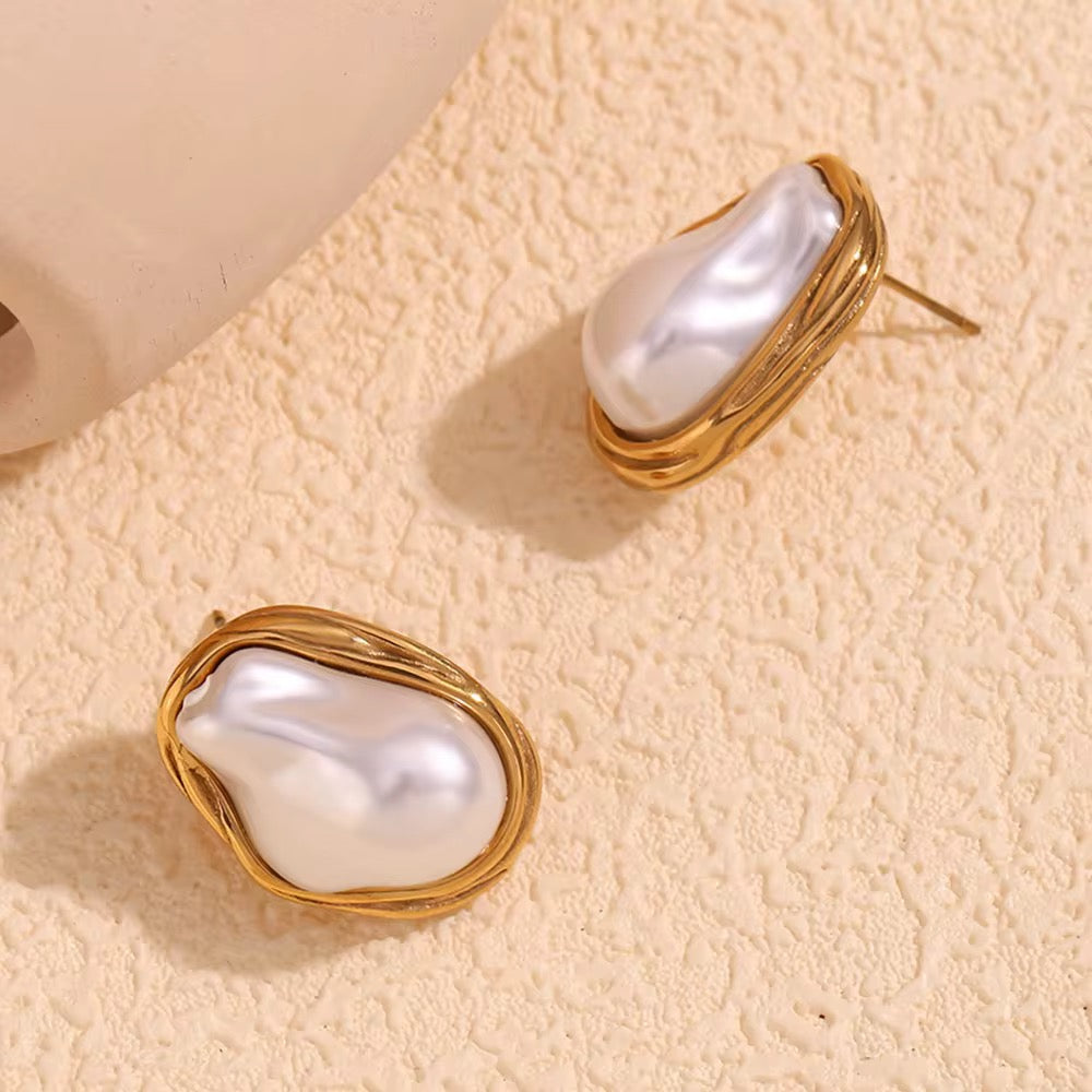 Vintage pearl earrings