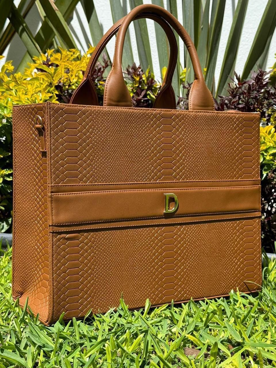 Tote Elia Large
