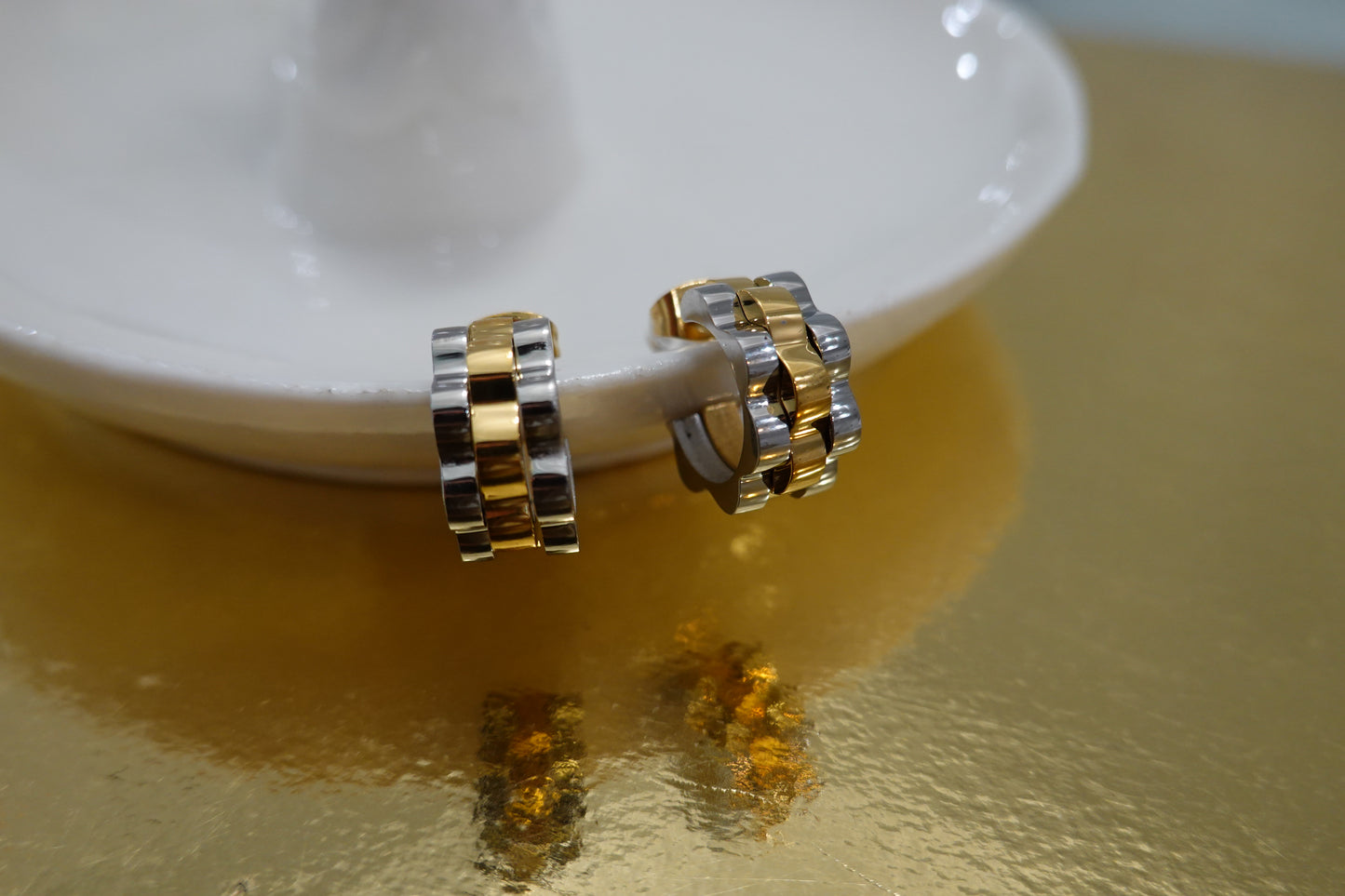 Presidential bi-color mini hoops