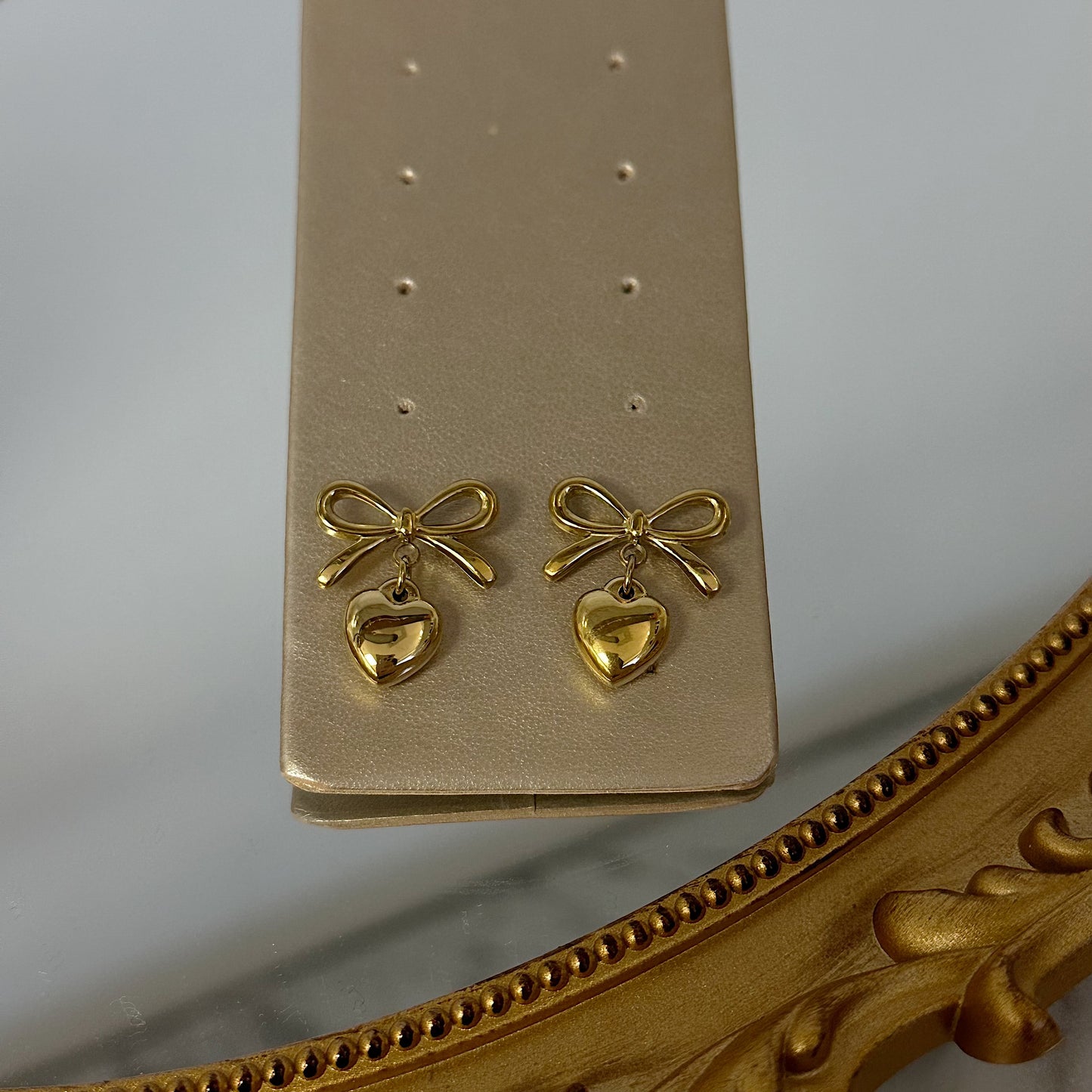 Loved gold Bow Earrings