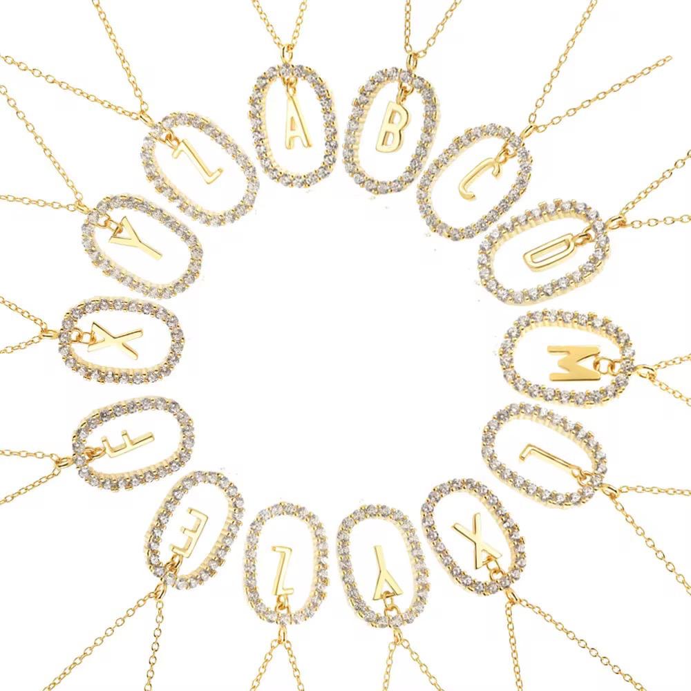 Sienna initial pendant necklace