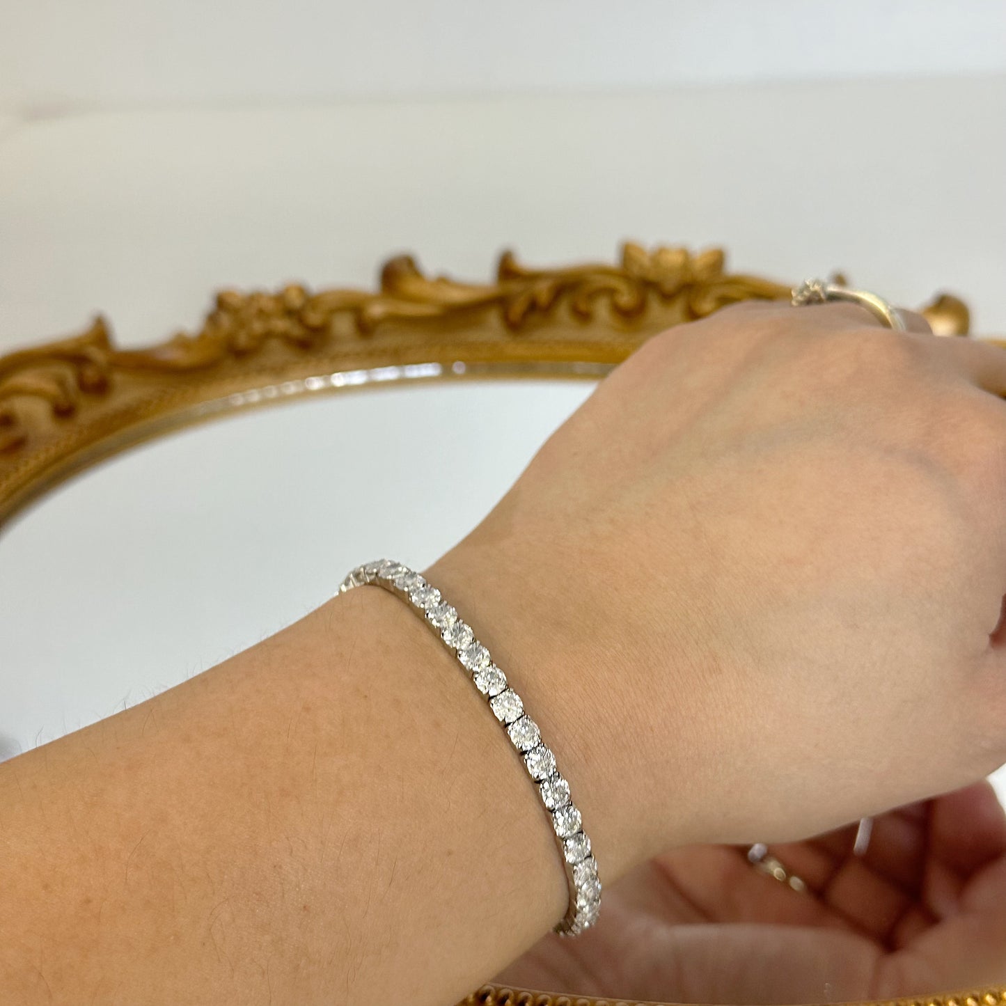 Tennis bracelet