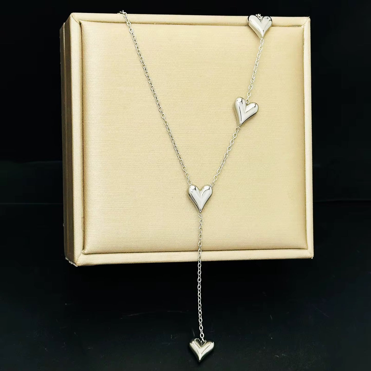 Heart tie necklace