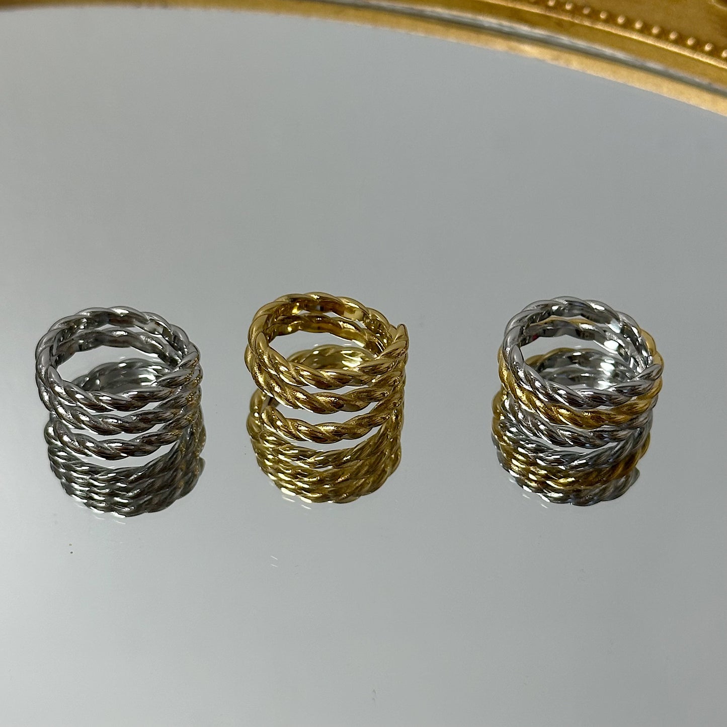 Triple rope ring