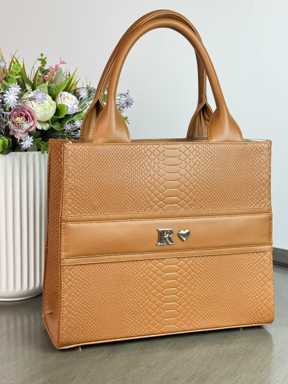 Tote Elia Medium