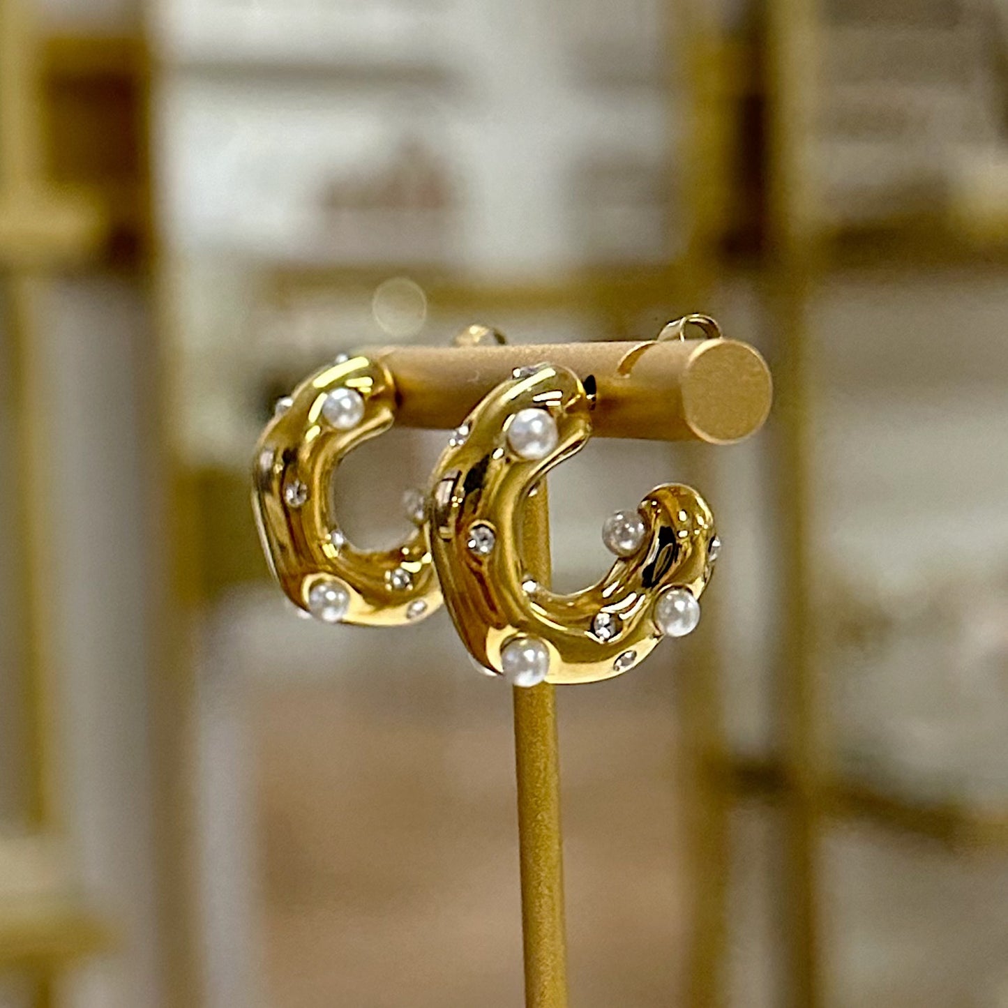 Destiny Pearl Earring
