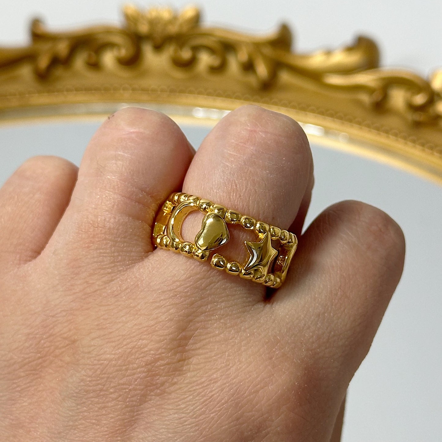 Moon, heart and star gold ring