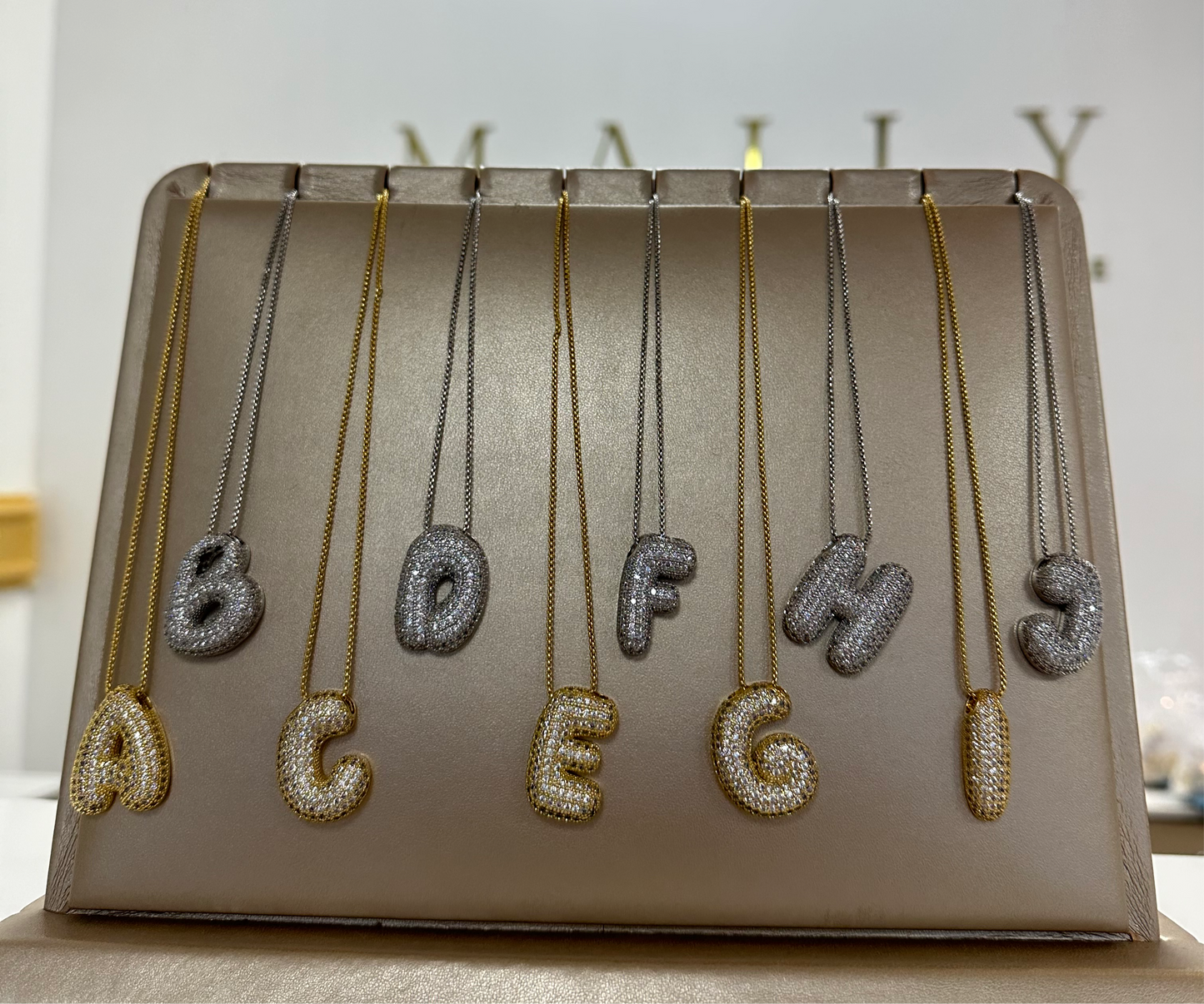 Hailey big letter SILVER