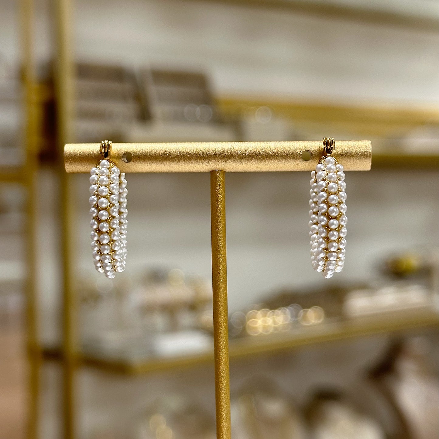 Frida Pearl Earrings