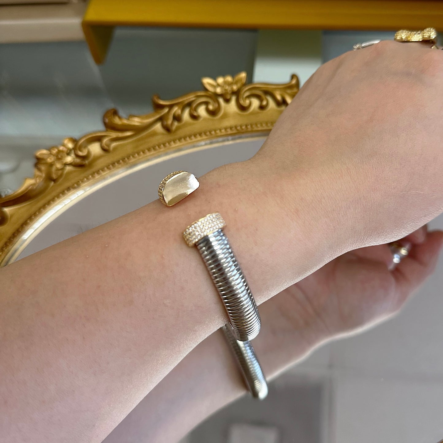 Daisy Bracelet Bangle