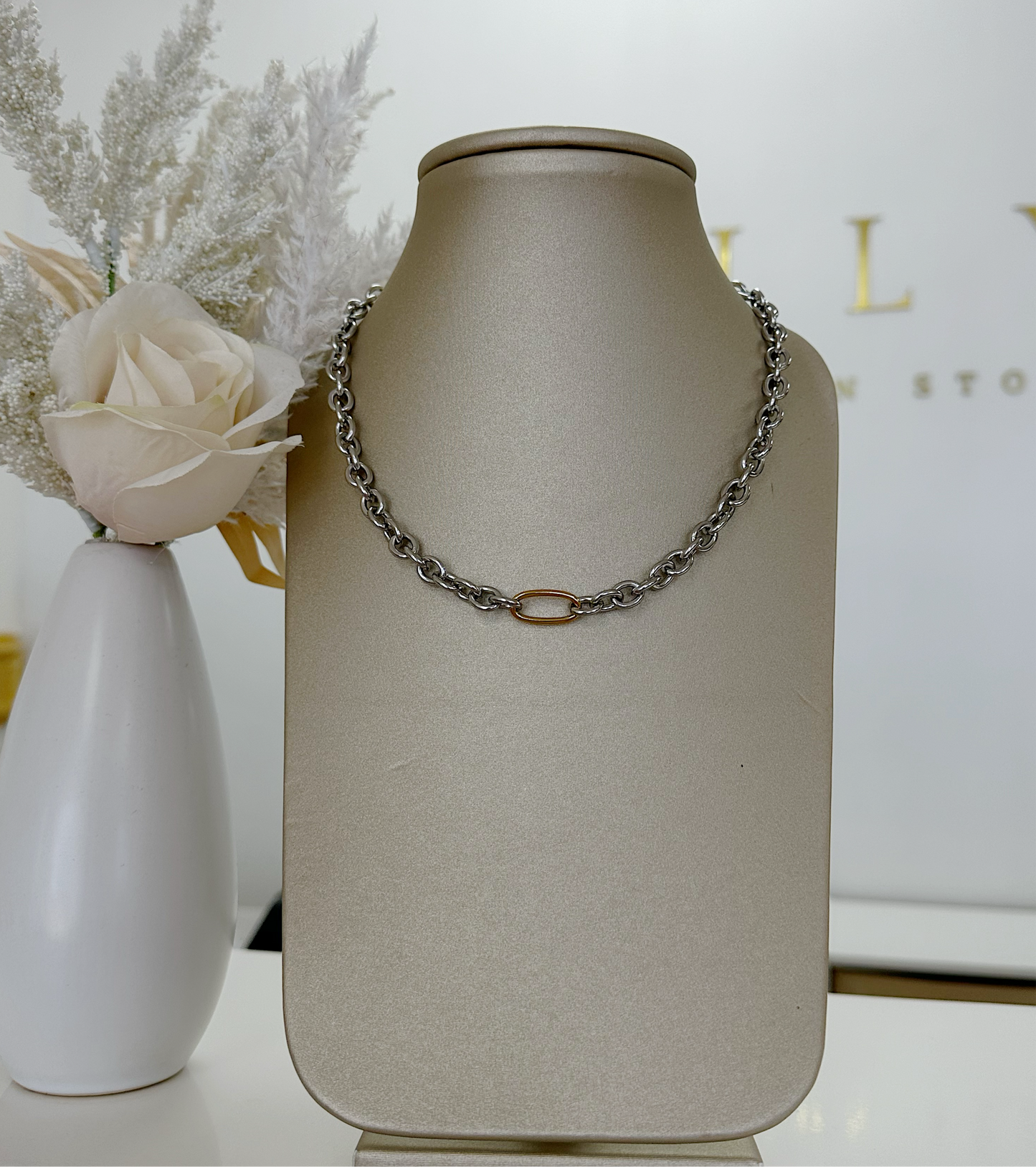 Olivia two tone necklace