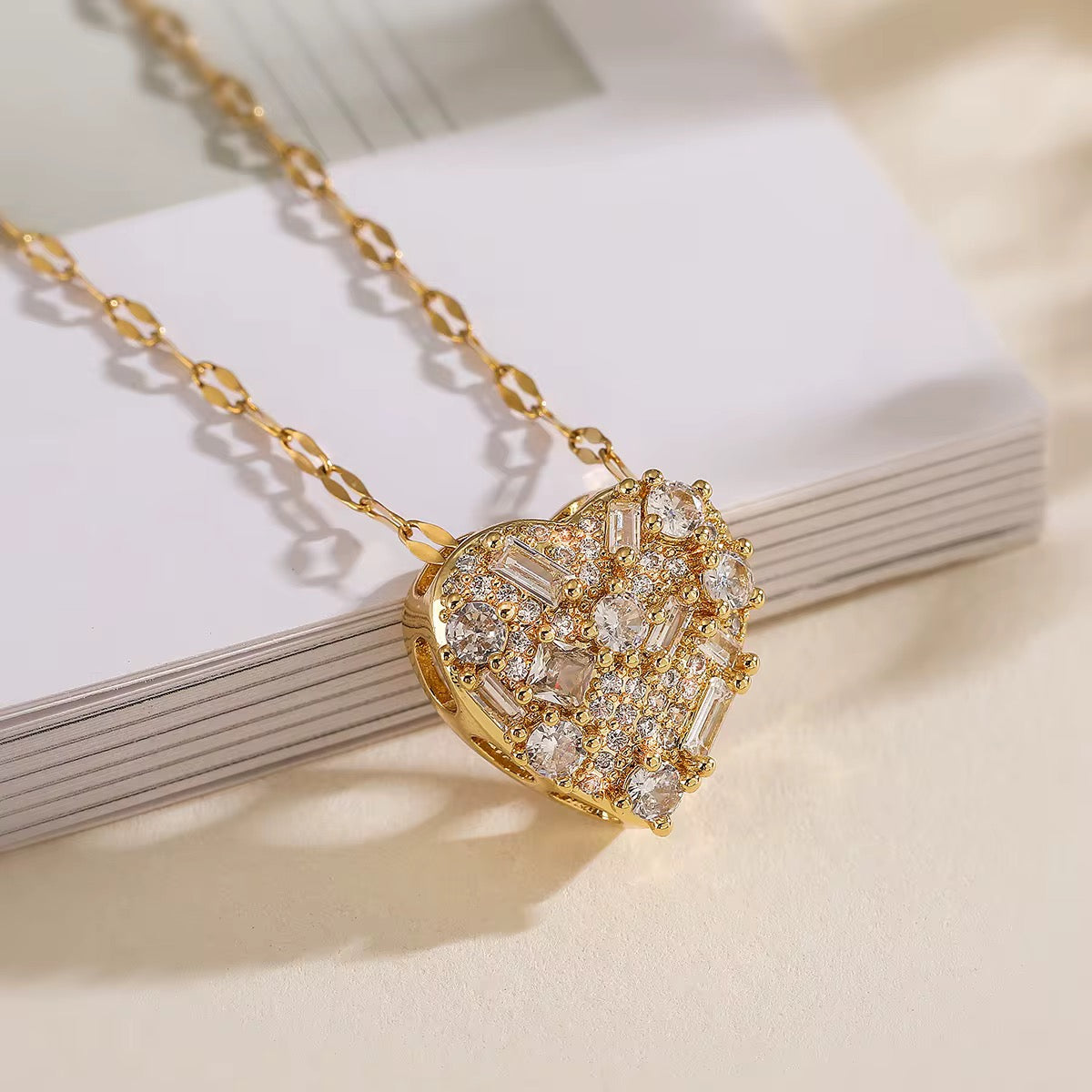 Safira heart zirconia gold necklace