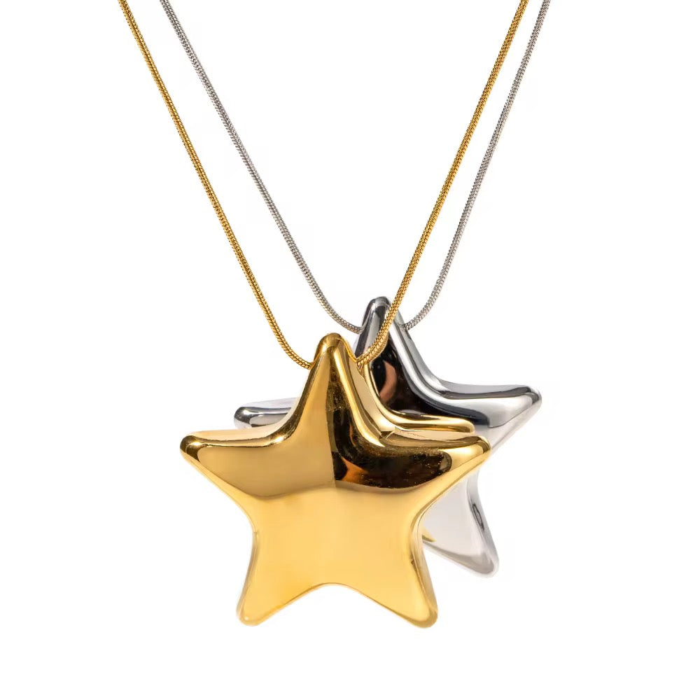 Ballon star necklace