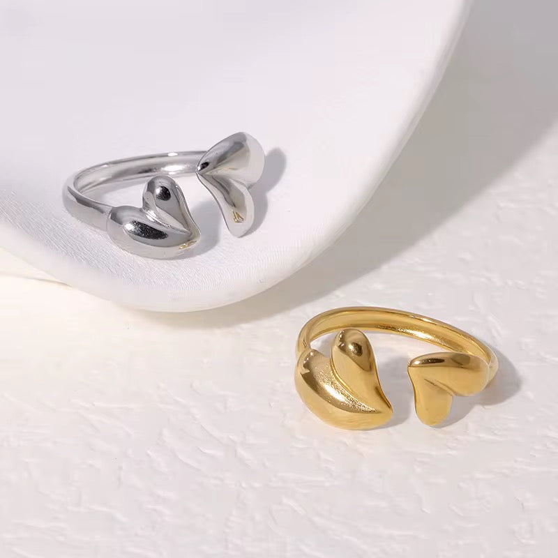 Double heart adjustable ring
