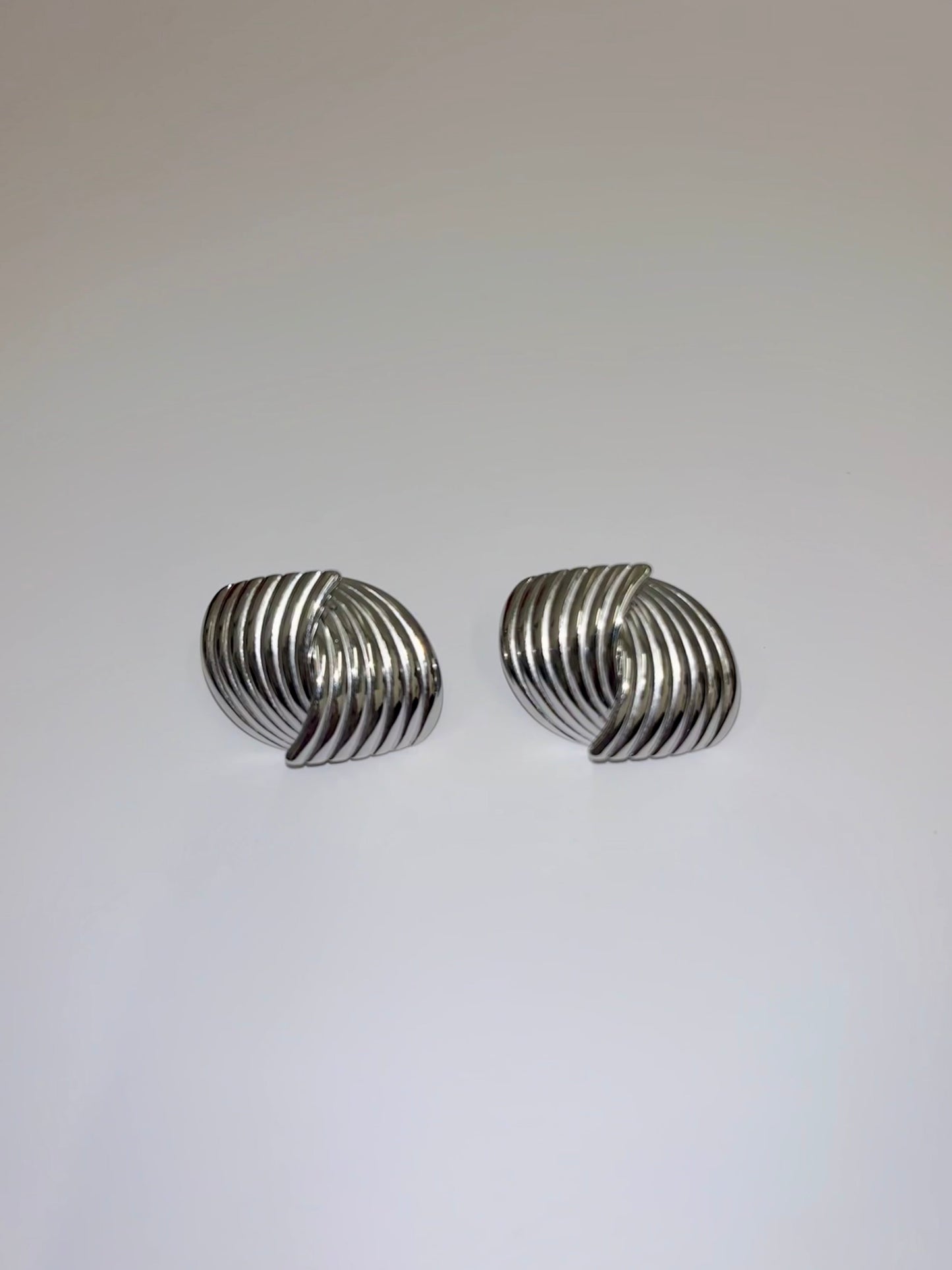 asymmetrical wave earring