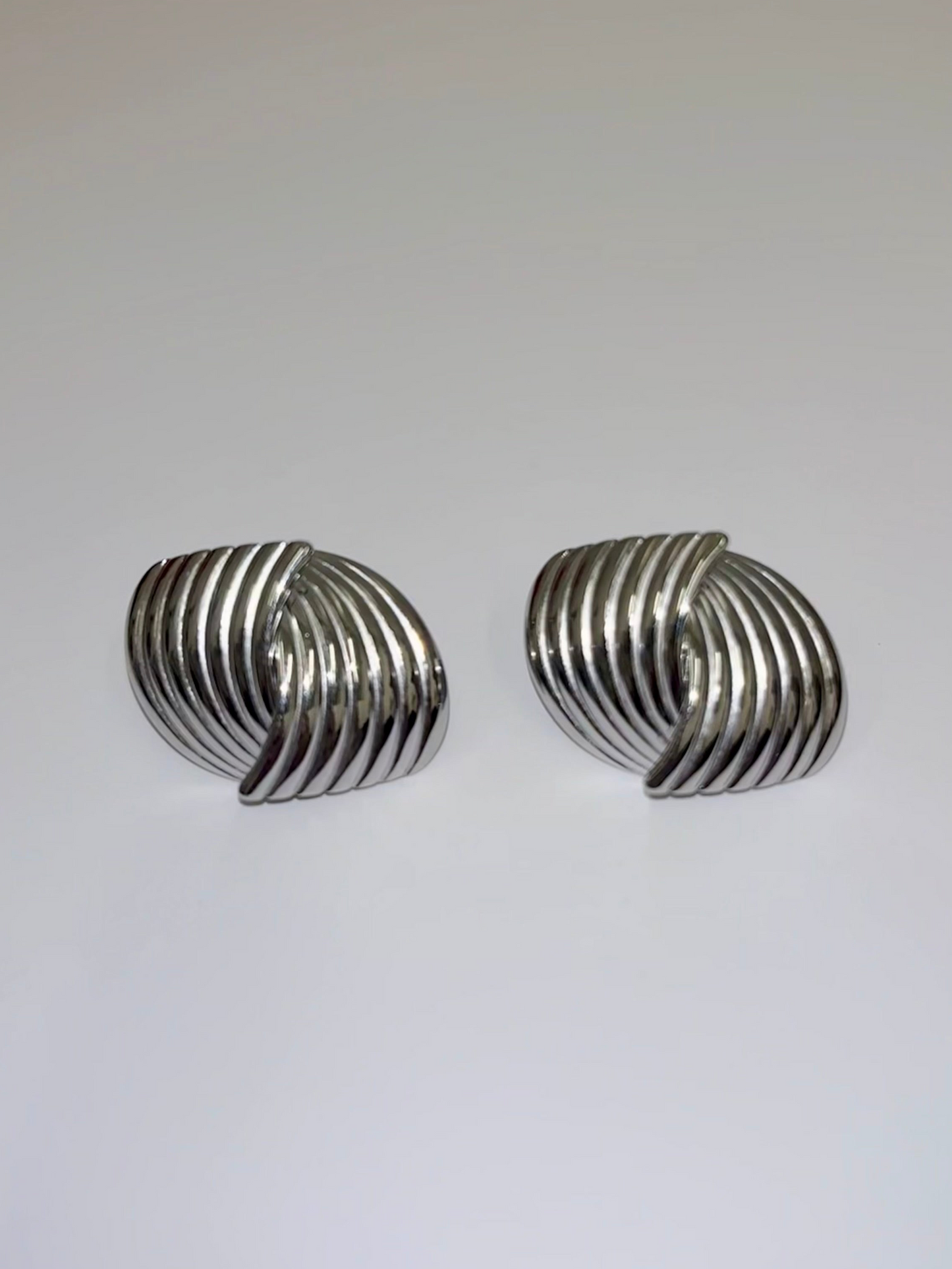 asymmetrical wave earring