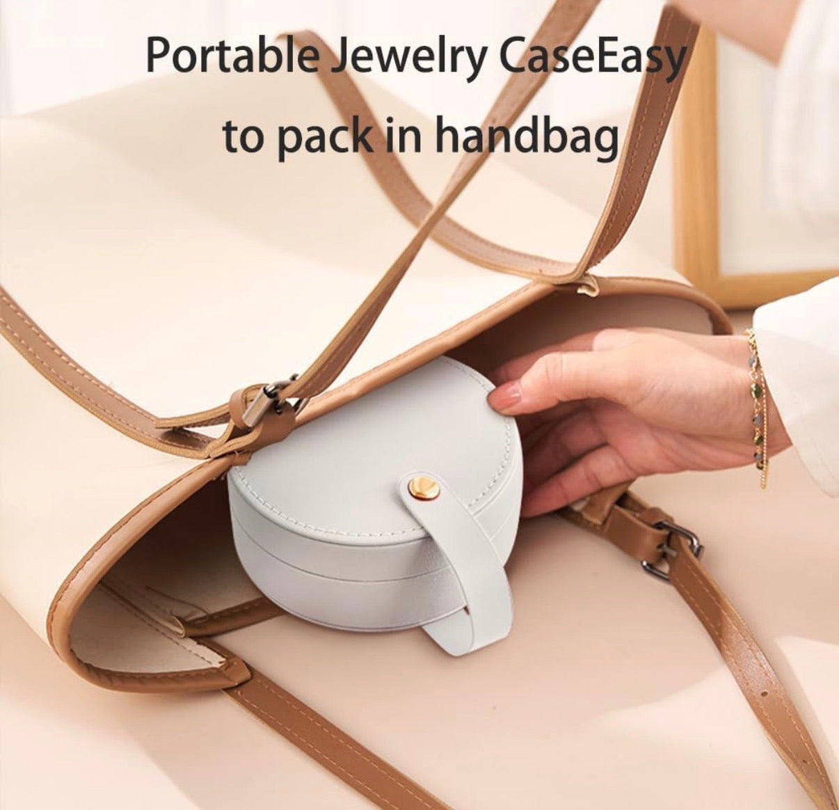 The Maily Mini Jewelry Organizer