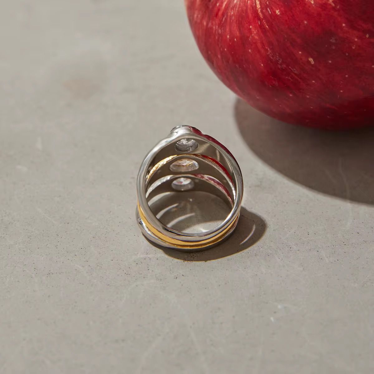 Bicolor Kendall ring