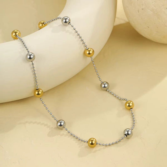 Mara Bicolor pearl necklace