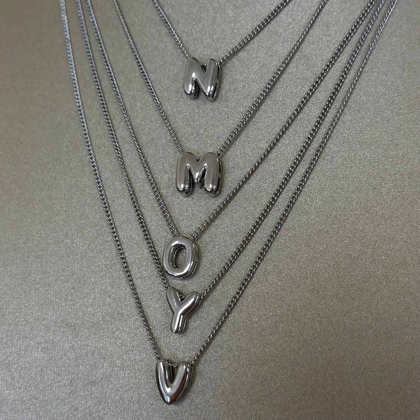 Bubble necklace silver 1 initial