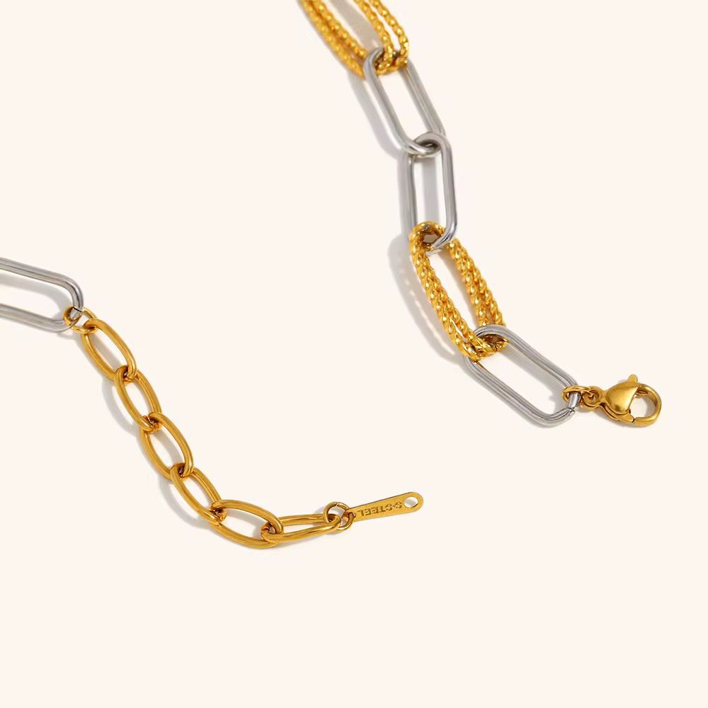 Leena chain Necklace