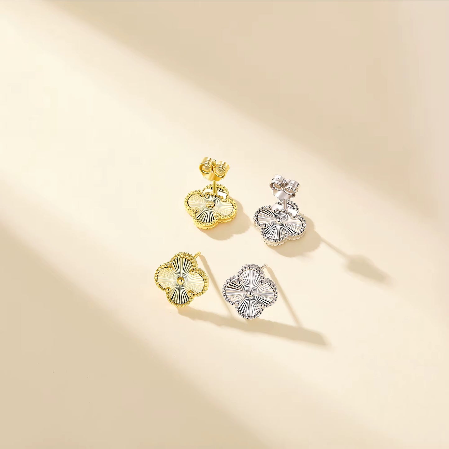 Clover Dupes Earrings