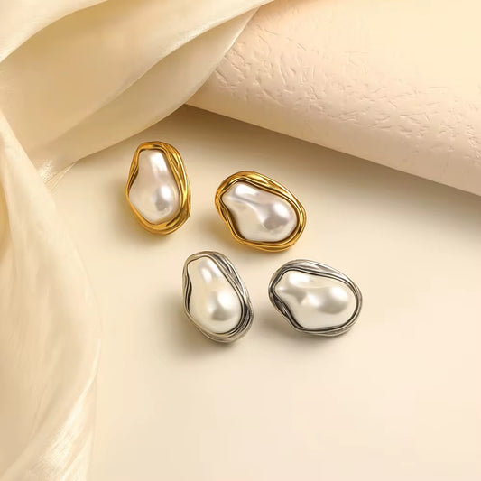 Vintage pearl earrings