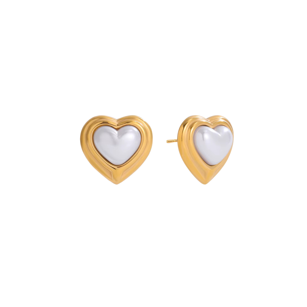 Heart with pearl