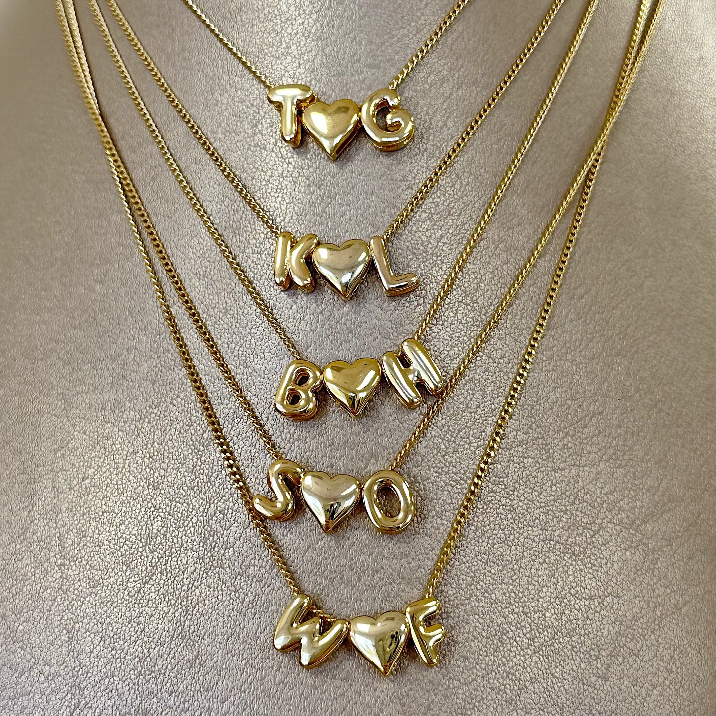 Bubble necklace 2 initials 1 heart Gold