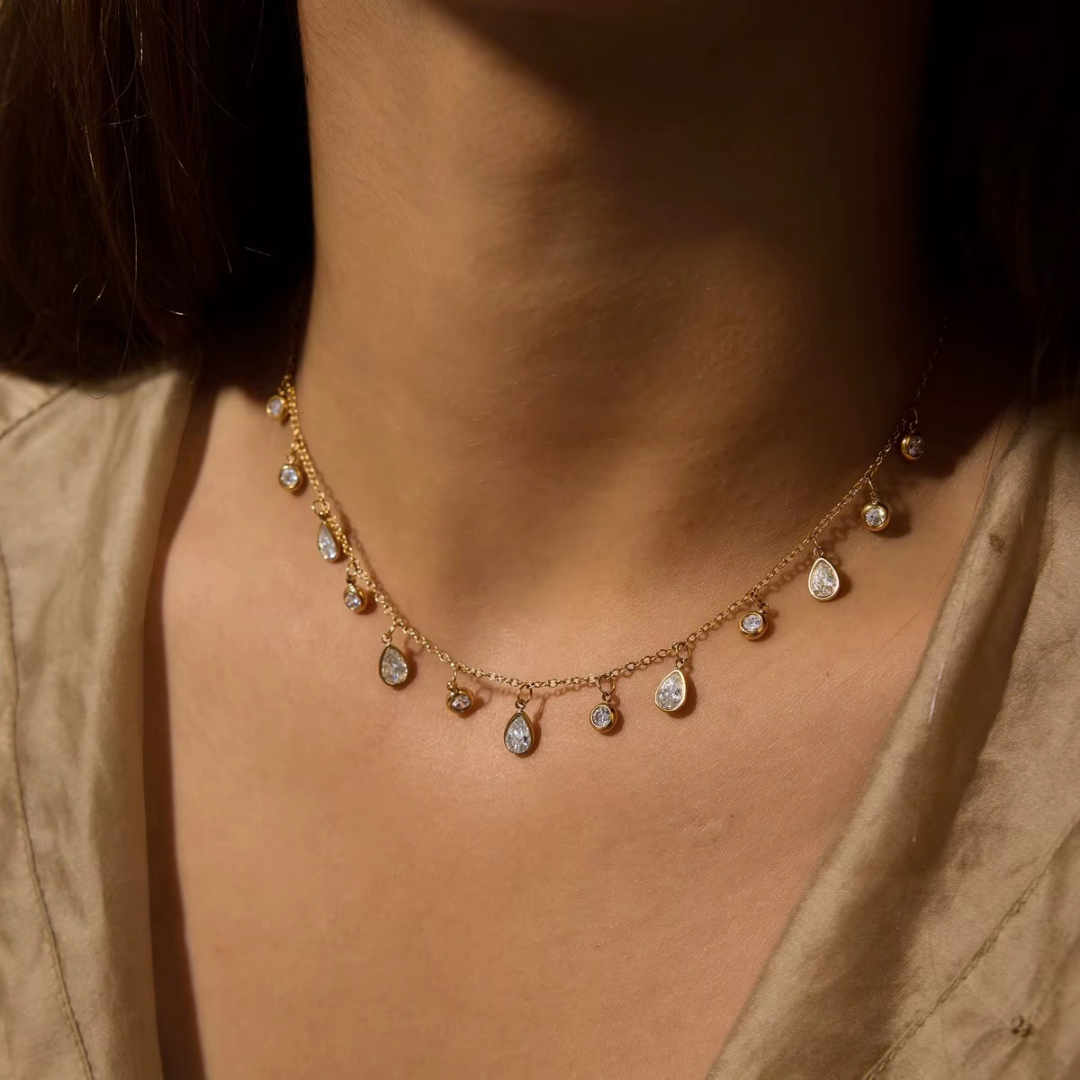 Teardrop necklace