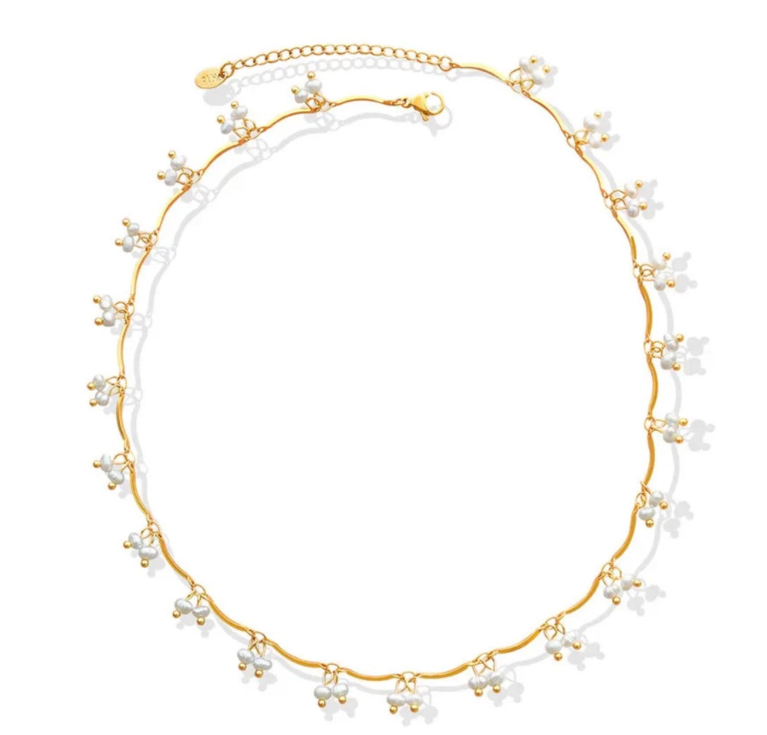 golden luxe necklace