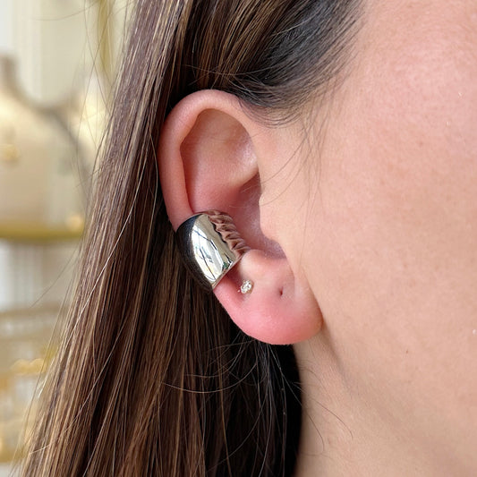 Bri Silver or Gold Earcuff