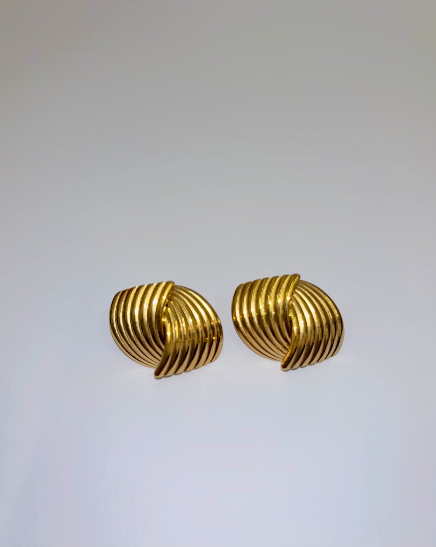 asymmetrical wave earring