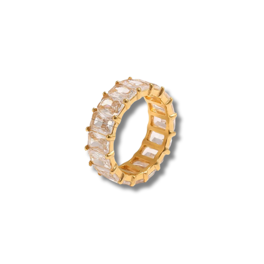Cleo ring