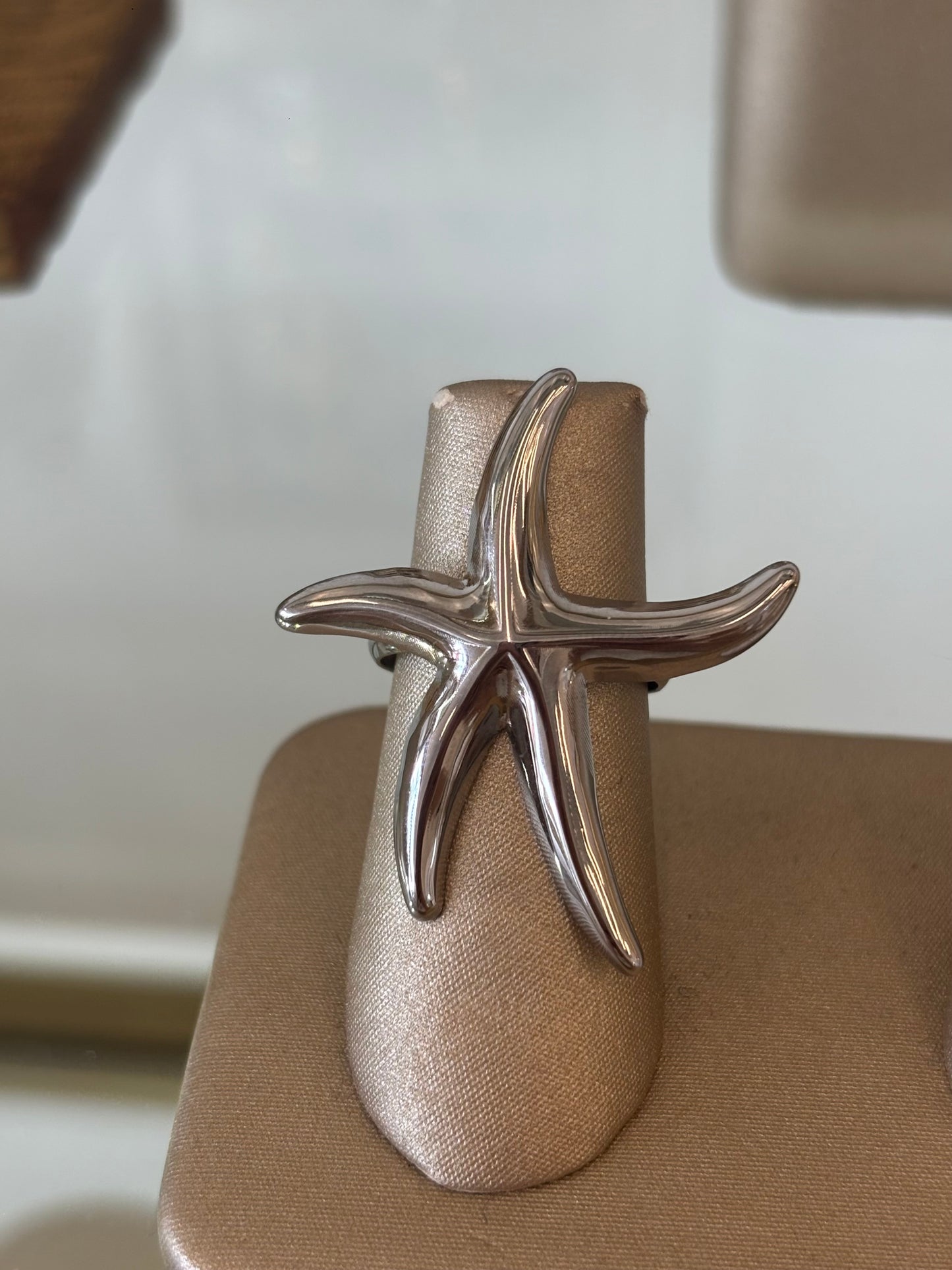 Alo star ring