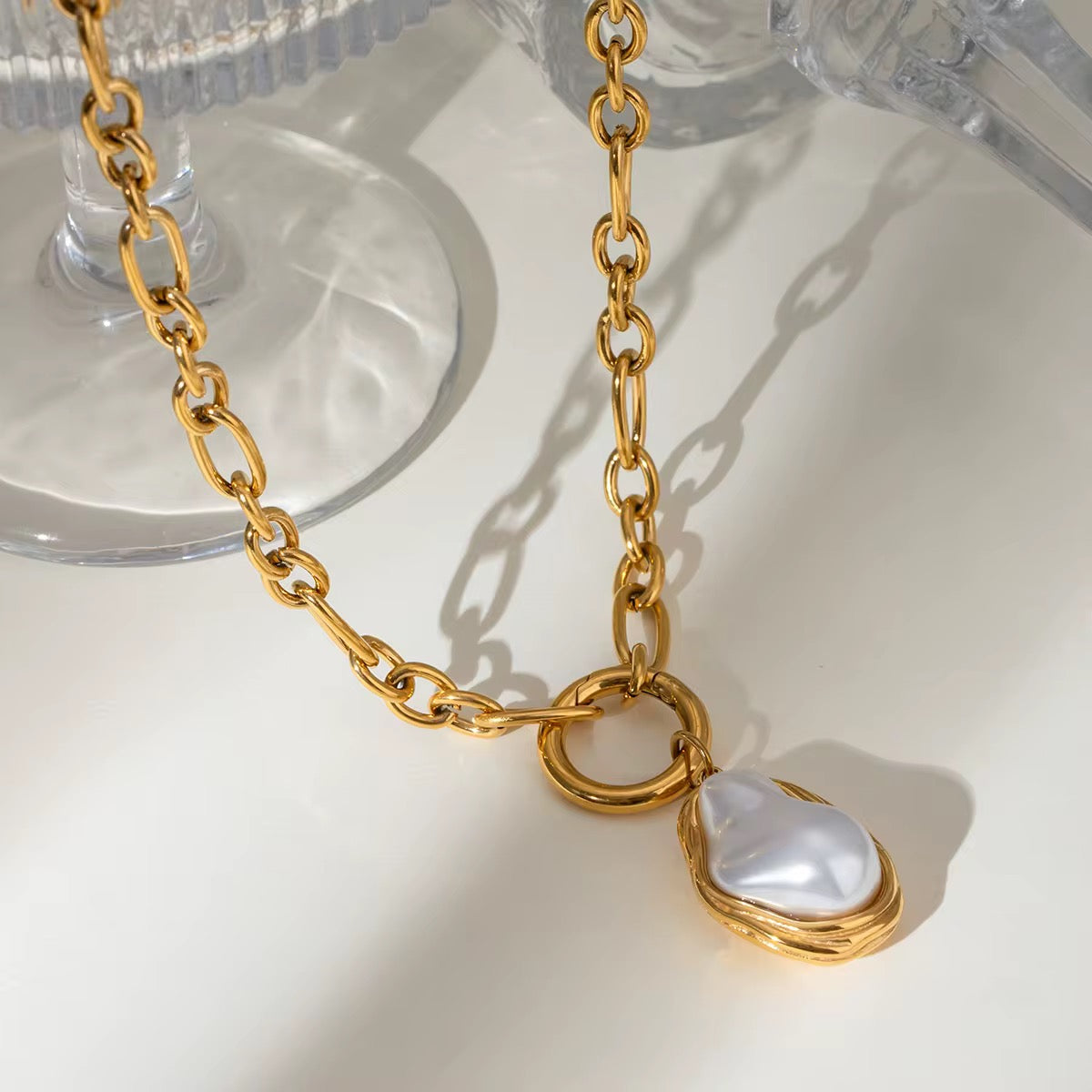 Vintage pearl necklace