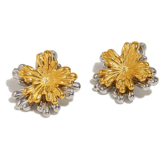 Bicolor flower earring