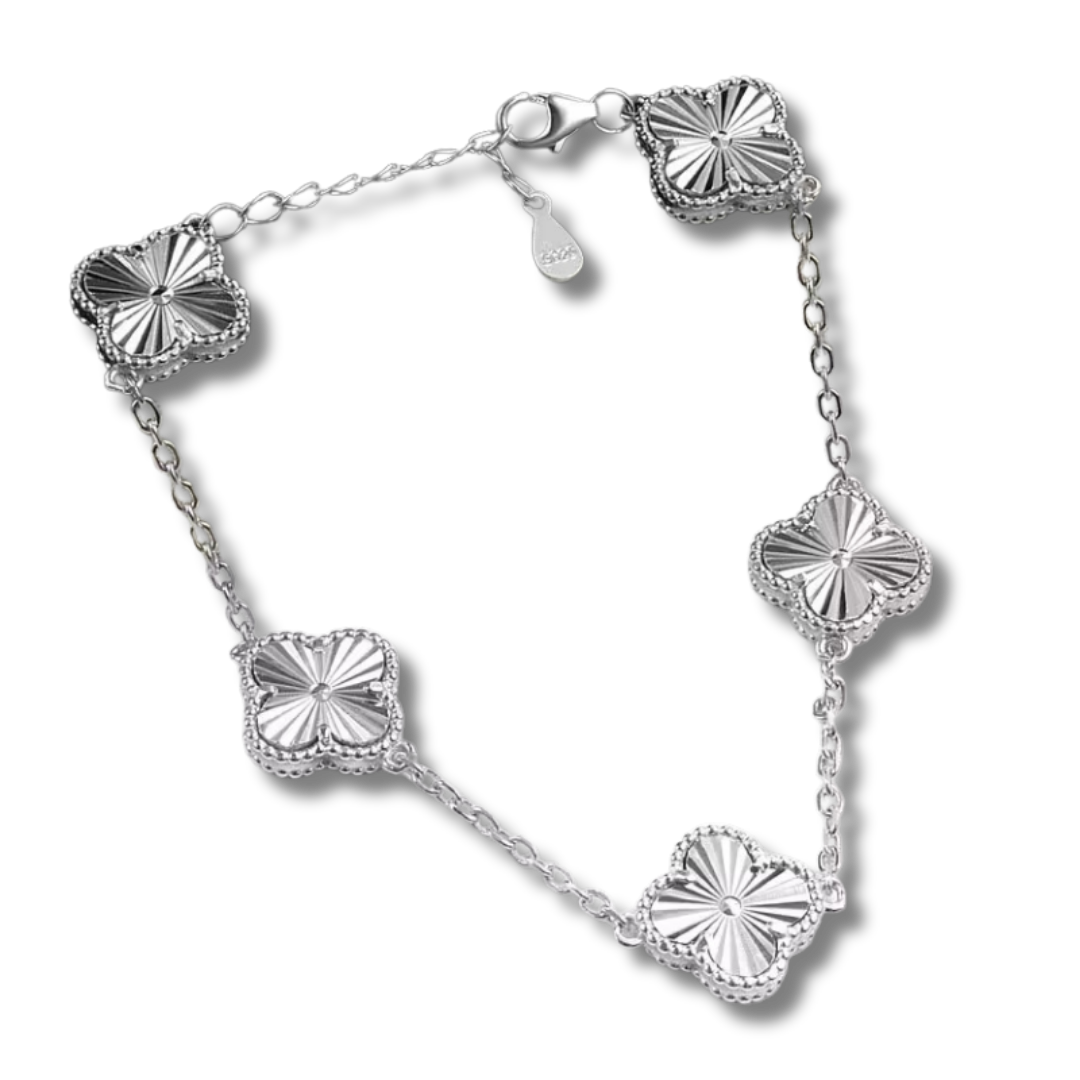 Small Clover bracelet