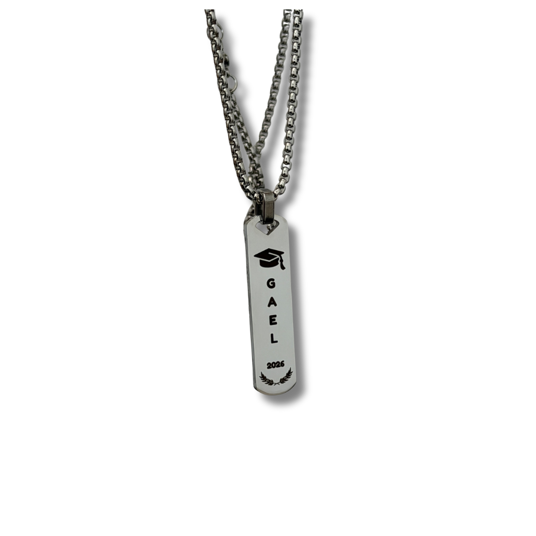 Engraved bar necklace